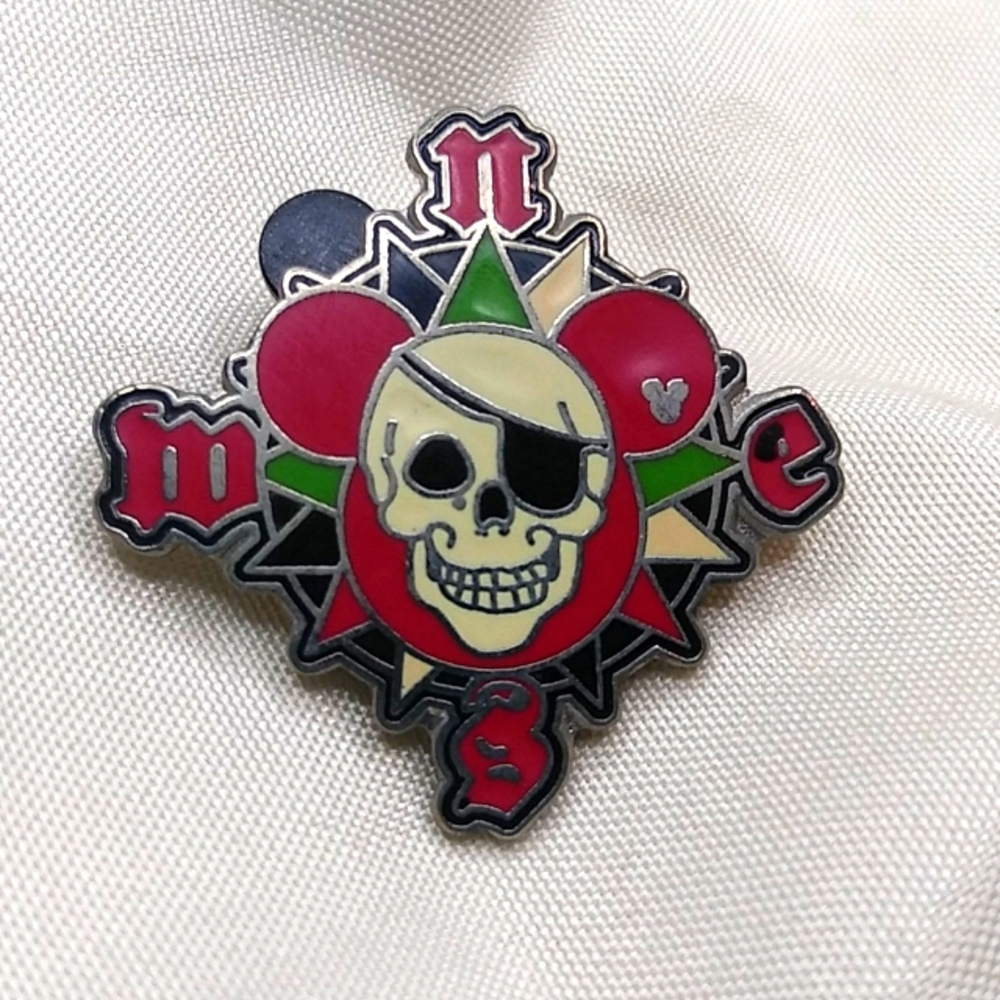 Disney Pin Pirate Hidden Mickey